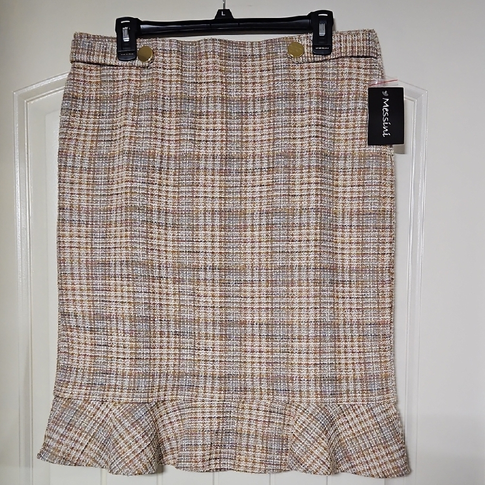 NWT WOMENS SKIRT